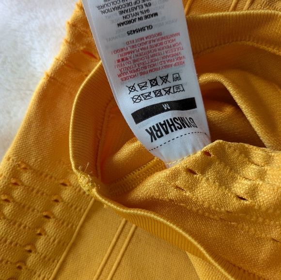 Gymshark Glow Seamless Shorts - Picture 3 of 3